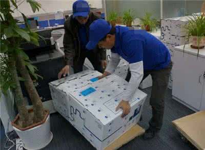 青島搬家公司搬紅木家具鋼琴加收費用 